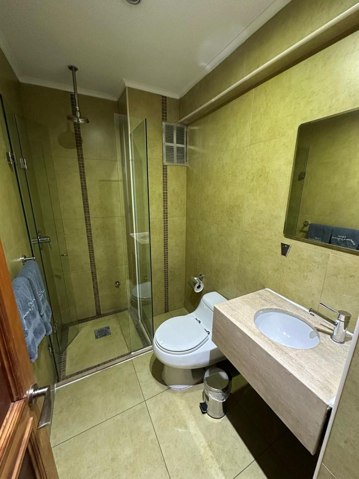 Hotel Guayaquil Сантяго Екстериор снимка