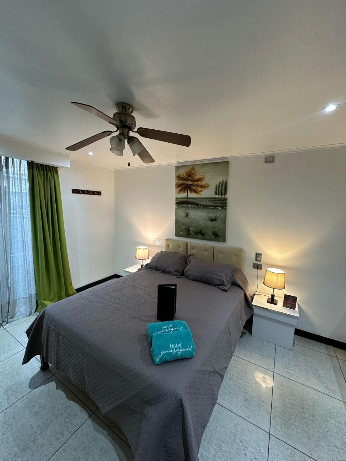 Hotel Guayaquil Сантяго Екстериор снимка