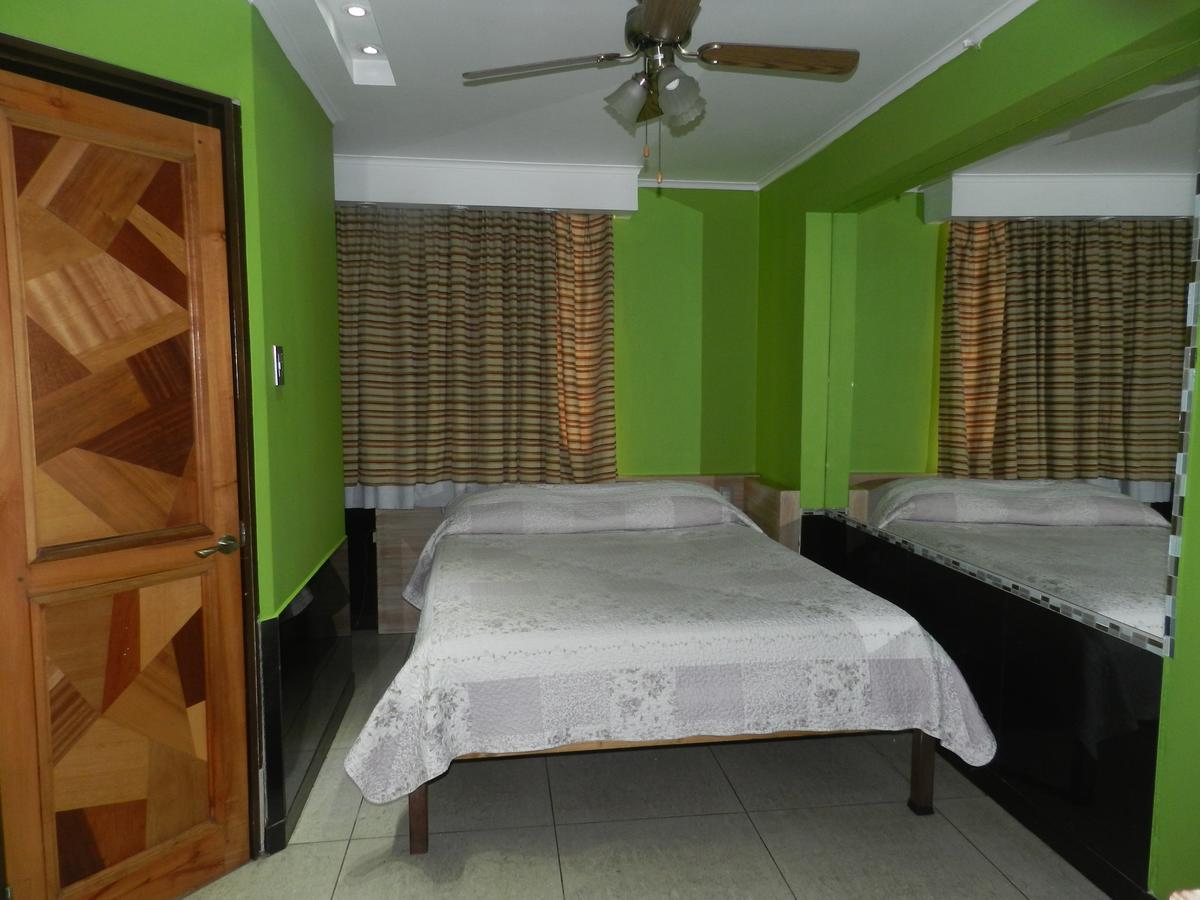 Hotel Guayaquil Сантяго Екстериор снимка