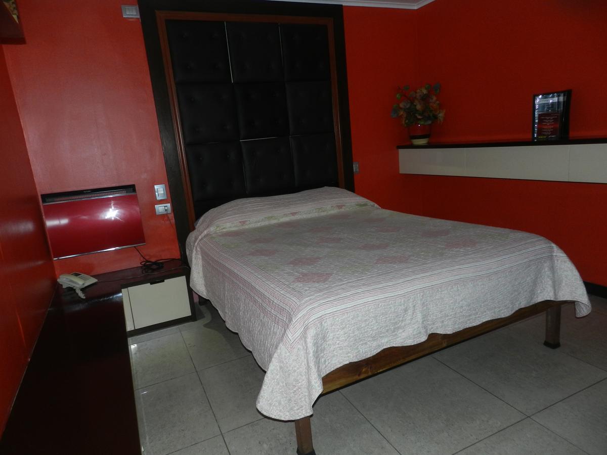 Hotel Guayaquil Сантяго Екстериор снимка
